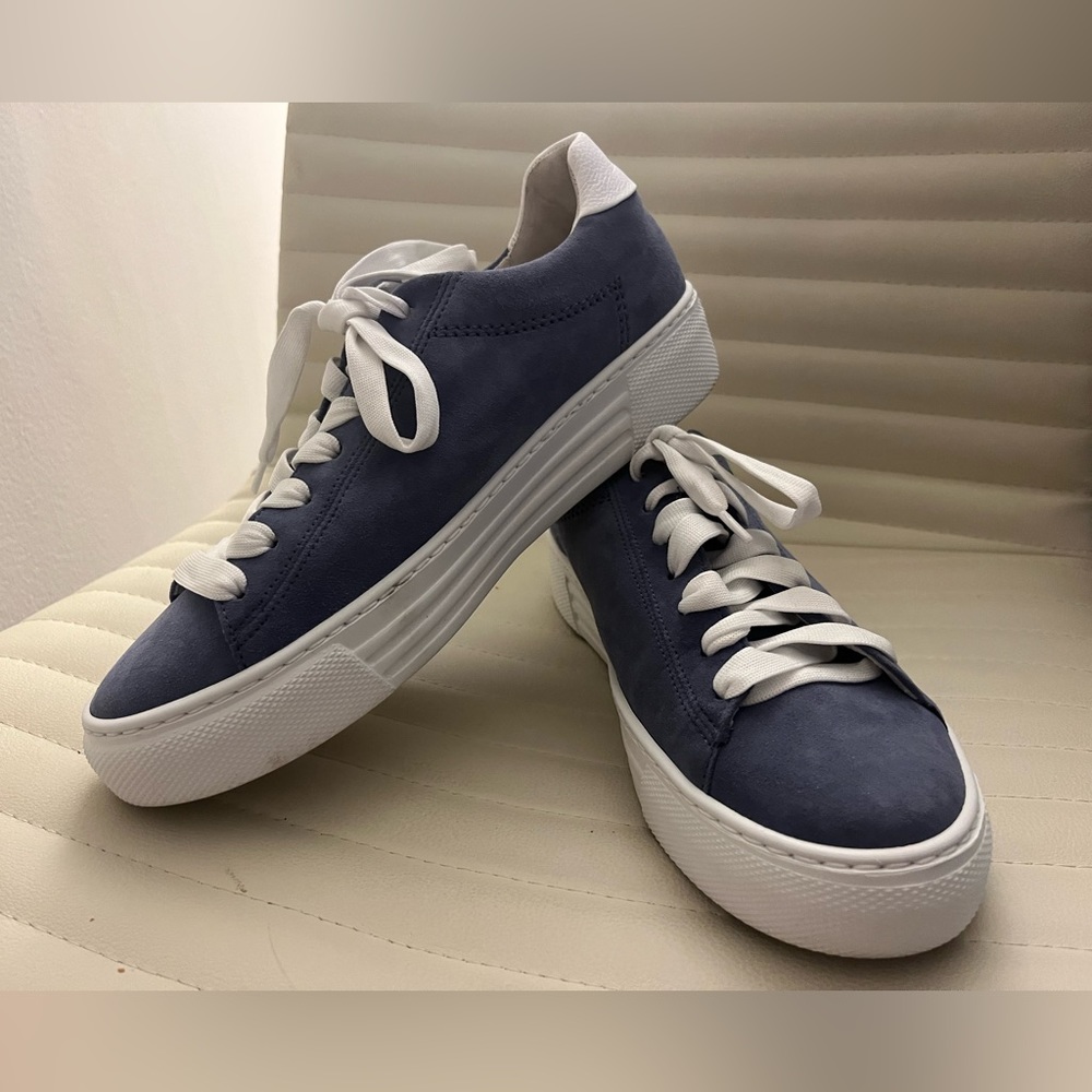 Gabor Heaven sneakers/trainers in blue suede and white laces NIB comfort